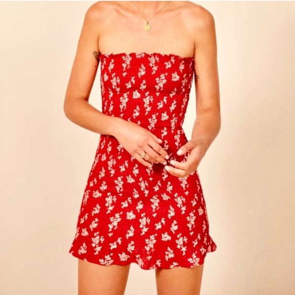 Reformation Dresses & Skirts - ⚡️24HR FLASH SALE Reformation Chantilly Dress